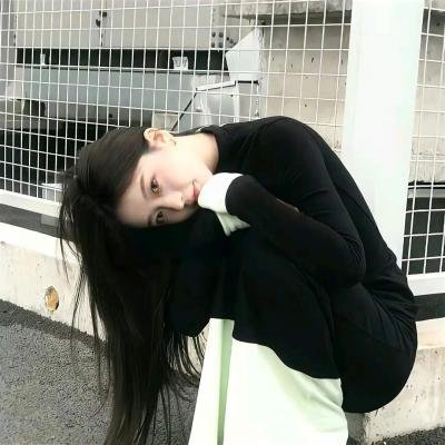 俺娘田小草海报